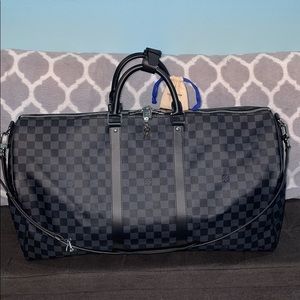 Louis Vuitton bandolier 55 Keepall